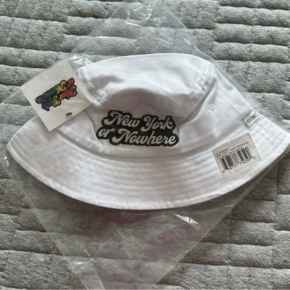 New York or Nowhere “Disco” bucket hat, BNWT
